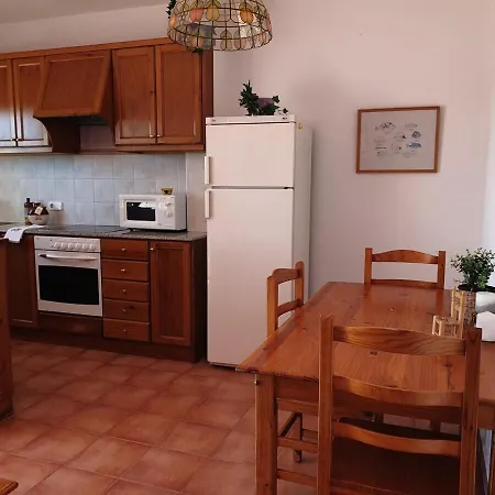 Roca Fornells, Vistas Al Mar En F98 Fornells (Menorca)