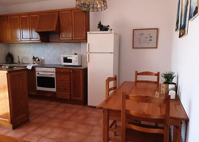 Roca Fornells, Vistas Al Mar En F98 Fornells (Menorca)