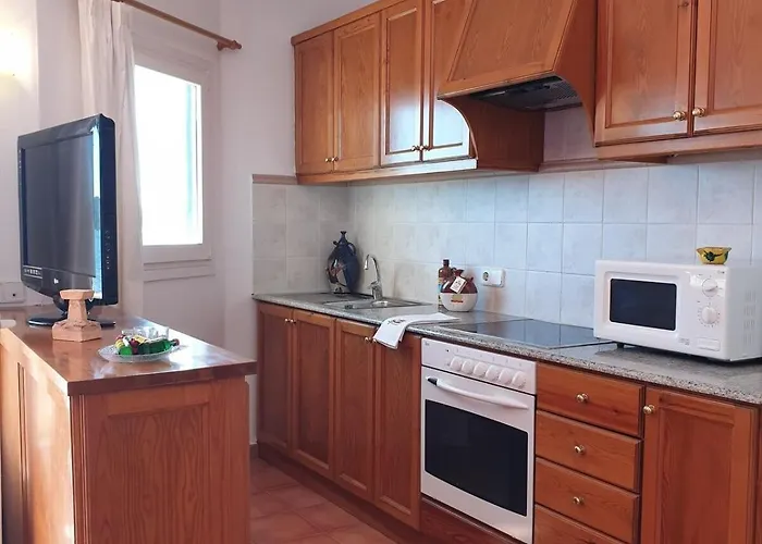 Roca Fornells, Vistas Al Mar En F98