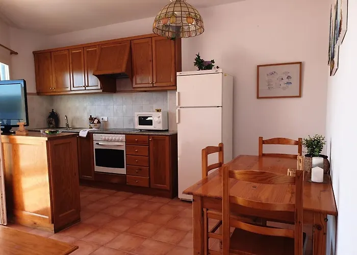 Roca Fornells, Vistas Al Mar En F98