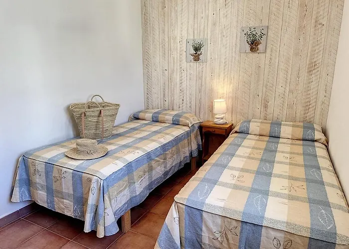 Roca Fornells, Vistas Al Mar En F98 *