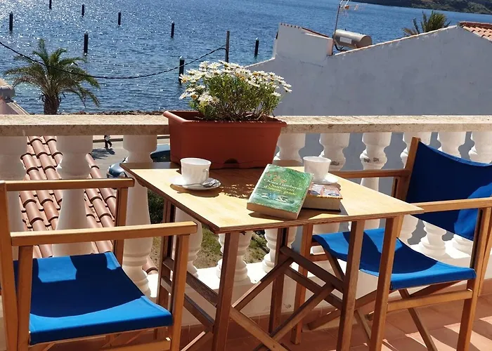 Roca Fornells, Vistas Al Mar En F98